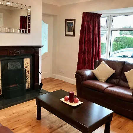 Holiday home Heatherlea
